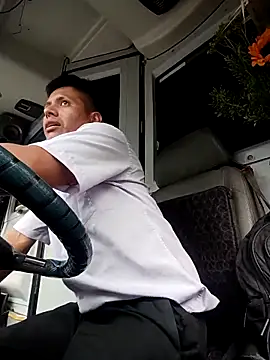 Snapshot of alexchir4 chatting on February 20, 2026, 12:18 pm alexchir4 online show from February 20, 2026, 12:18 pm