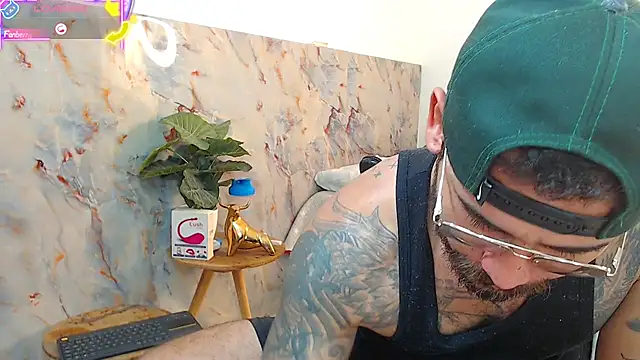 hanz col online show from September 27, 2025, 3:07 pm