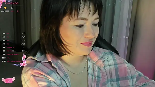 Victoria Di online show from November 10, 2025, 3:33 am