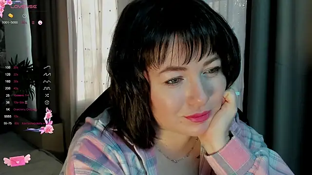 Victoria Di online show from November 6, 2025, 2:59 am