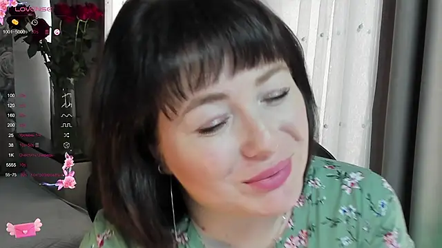 Victoria Di online show from November 14, 2025, 5:11 am