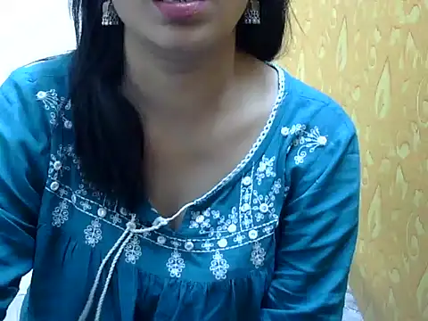 Snapshot of l_l_ish chatting on March 1, 2025, 7:30 am l l ish online show from March 1, 2025, 7:30 am