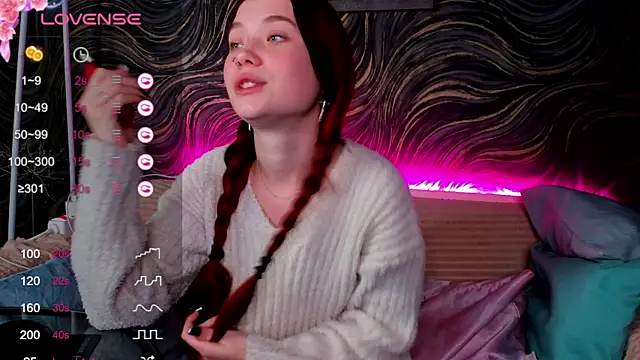 Kira yoon online show from March 15, 2025, 7:09 am