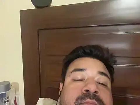 coolboy6566 online show from February 11, 2026, 7:14 pm