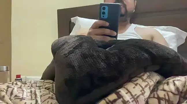 Snapshot of coolboy6566 chatting on February 14, 2025, 9:13 am coolboy6566 online show from February 14, 2025, 9:13 am