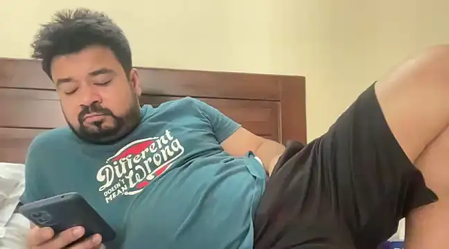 Snapshot of coolboy6566 chatting on March 21, 2025, 7:11 am coolboy6566 online show from March 21, 2025, 7:11 am