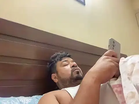 coolboy6566 online show from December 19, 2025, 1:09 am