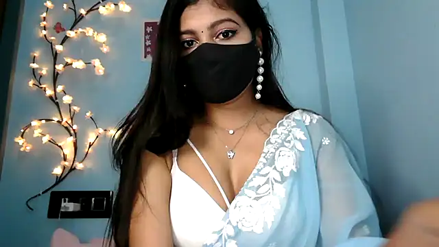 Reena Singh53 online show from September 11, 2025, 1:33 pm