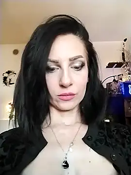 Snapshot of dahlia_82 chatting on July 10, 2026, 8:47 am dahlia 82 online show from July 10, 2026, 8:47 am