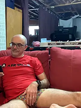 MaxVain online show from February 22, 2025, 5:24 pm