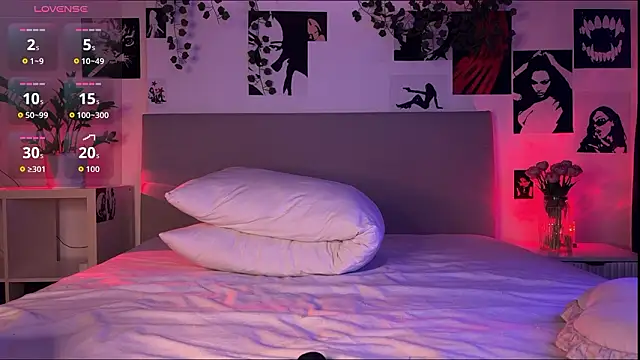 Snapshot of Lisa_Moones chatting on February 26, 2026, 4:51 pm Lisa Moones online show from February 26, 2026, 4:51 pm