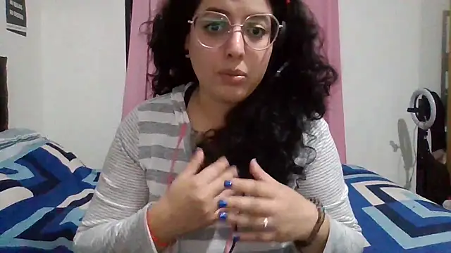 babyluna939 online show from April 21, 2026, 1:42 am