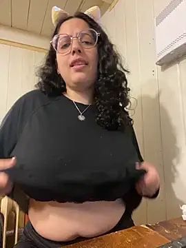 Snapshot of babyluna939 chatting on October 5, 2025, 8:54 pm babyluna939 online show from October 5, 2025, 8:54 pm