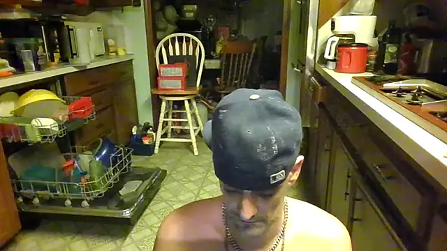 Snapshot of slinginbigD chatting on February 27, 2026, 3:18 am slinginbigD online show from February 27, 2026, 3:18 am