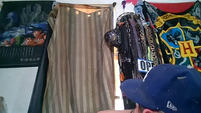 Snapshot of slinginbigD chatting on February 11, 2026, 5:24 pm slinginbigD online show from February 11, 2026, 5:24 pm