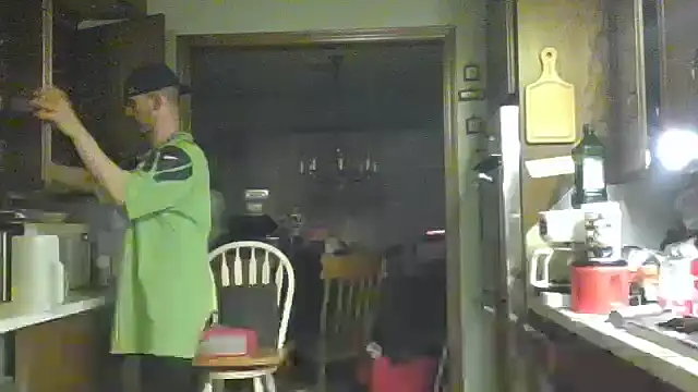 Snapshot of slinginbigD chatting on March 24, 2026, 3:50 am slinginbigD online show from March 24, 2026, 3:50 am