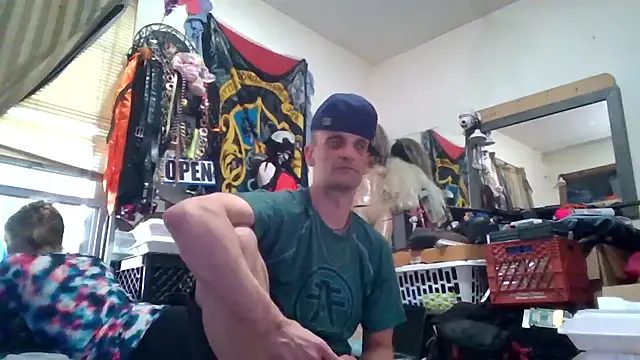 Snapshot of slinginbigD chatting on March 24, 2026, 11:27 pm slinginbigD online show from March 24, 2026, 11:27 pm