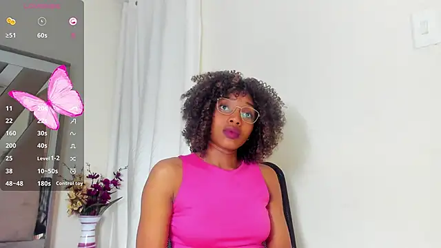 Snapshot of sara_williams01 chatting on March 18, 2025, 11:09 pm sara williams01 online show from March 18, 2025, 11:09 pm