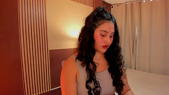 Little Ivy online show from April 3, 2026, 7:20 pm