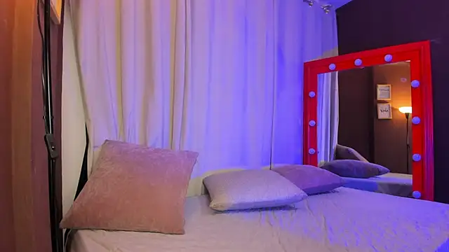 Little Ivy online show from February 23, 2026, 7:25 pm