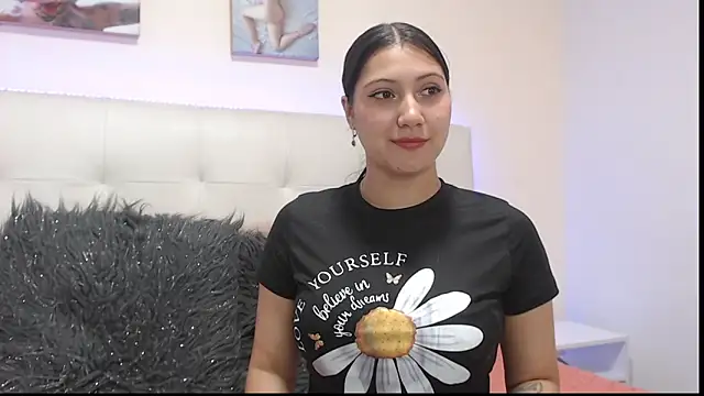 Chloe Brownx online show from June 9, 2026, 8:54 pm