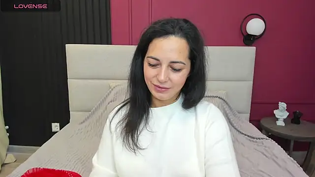 Linda Insatiable online show from October 2, 2025, 1:42 am