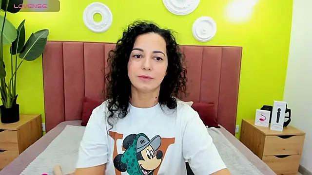 Linda Insatiable online show from February 9, 2026, 1:03 am