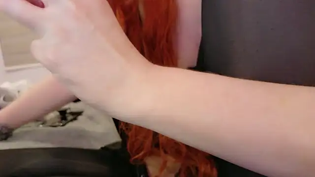 Snapshot of Midnightrose11 chatting on September 15, 2025, 7:42 am Midnightrose11 online show from September 15, 2025, 7:42 am