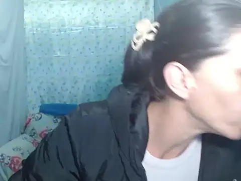 Marilyn xxxx online show from December 1, 2025, 9:26 pm