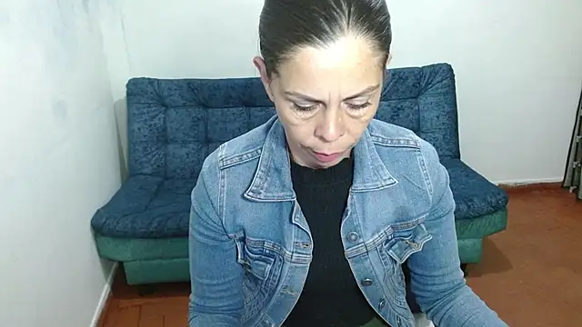 Marilyn xxxx online show from October 12, 2025, 10:33 pm