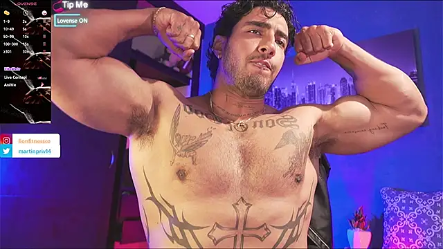 Snapshot of JACOB_MARTINS chatting on October 19, 2025, 9:17 pm JACOB MARTINS online show from October 19, 2025, 9:17 pm