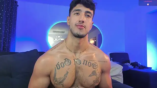 Snapshot of JACOB_MARTINS chatting on March 9, 2025, 6:17 am JACOB MARTINS online show from March 9, 2025, 6:17 am