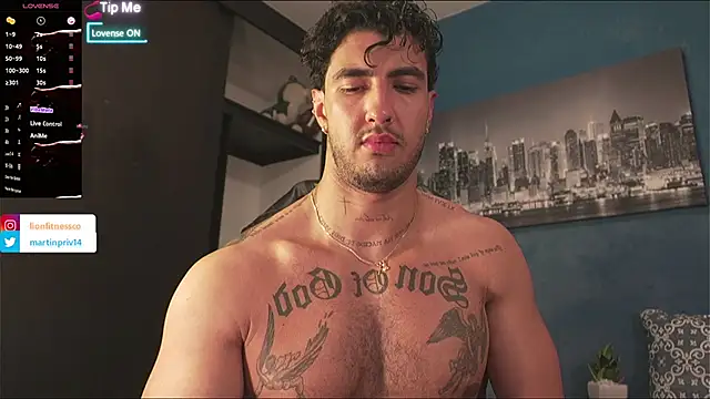 Snapshot of JACOB_MARTINS chatting on September 30, 2025, 1:33 am JACOB MARTINS online show from September 30, 2025, 1:33 am