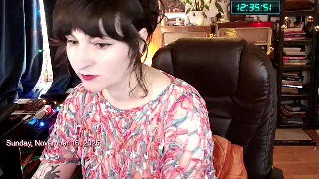 Snapshot of 404girlnotfound chatting on November 16, 2025, 11:37 am 404girlnotfound online show from November 16, 2025, 11:37 am