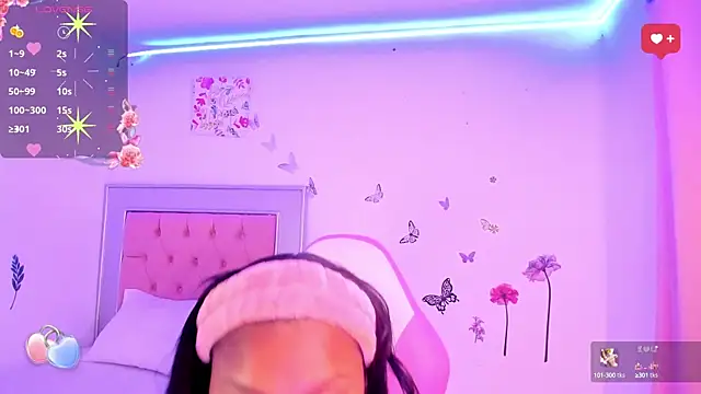 Snapshot of LaurinMonroe chatting on January 11, 2025, 3:13 am LaurinMonroe online show from January 11, 2025, 3:13 am