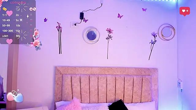 Snapshot of LaurinMonroe chatting on March 22, 2025, 8:26 pm LaurinMonroe online show from March 22, 2025, 8:26 pm