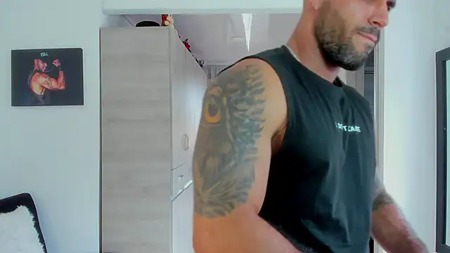 Snapshot of SamirHazard97 chatting on February 10, 2026, 7:46 pm SamirHazard97 online show from February 10, 2026, 7:46 pm