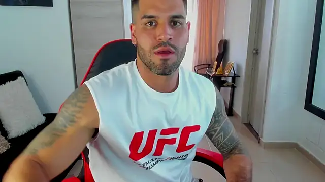 Snapshot of SamirHazard97 chatting on March 14, 2026, 8:37 pm SamirHazard97 online show from March 14, 2026, 8:37 pm