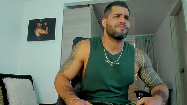 Snapshot of SamirHazard97 chatting on February 6, 2026, 7:32 pm SamirHazard97 online show from February 6, 2026, 7:32 pm