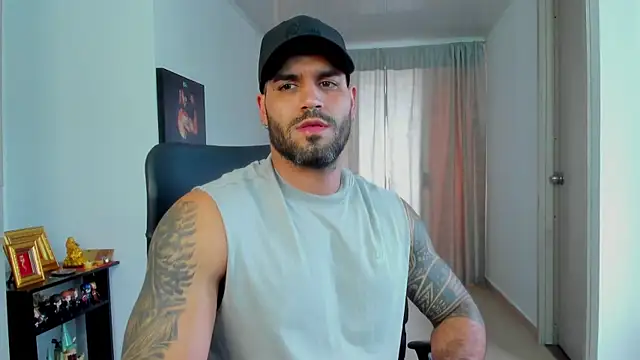 Snapshot of SamirHazard97 chatting on January 14, 2026, 8:56 pm SamirHazard97 online show from January 14, 2026, 8:56 pm