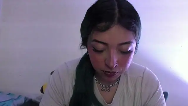 Snapshot of turolita_ chatting on July 7, 2026, 6:47 am turolita online show from July 7, 2026, 6:47 am