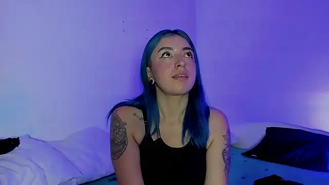 Snapshot of turolita_ chatting on March 15, 2025, 12:04 am turolita online show from March 15, 2025, 12:04 am