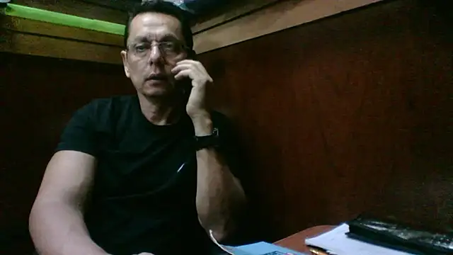 MarcusKelvin online show from November 12, 2025, 2:43 pm