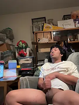 Snapshot of bigasianloads25 chatting on December 25, 2024, 6:52 am bigasianloads25 online show from December 25, 2024, 6:52 am