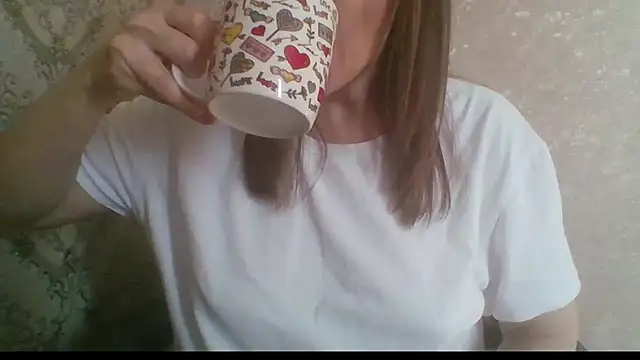 Sladkiegubki online show from February 10, 2026, 9:08 am