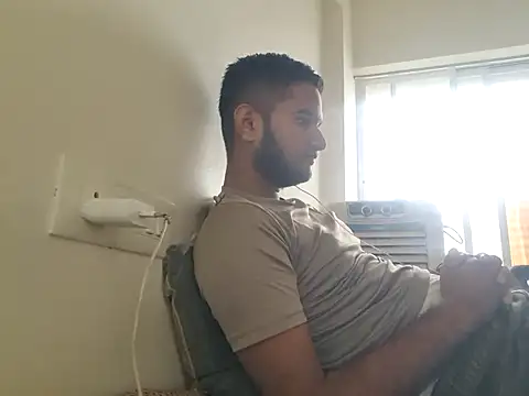 Jonrobinso online show from June 23, 2026, 4:54 am