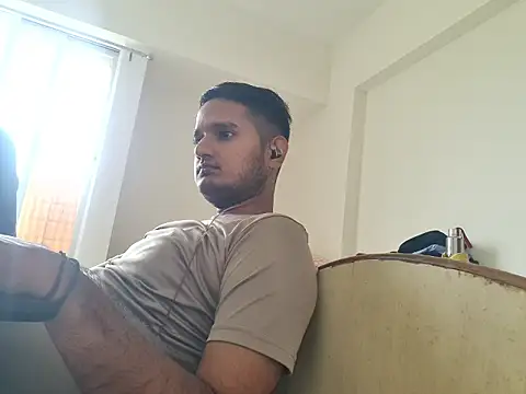 Jonrobinso online show from June 12, 2026, 5:05 am