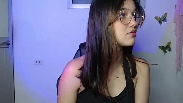 Snapshot of _Denis_sweet chatting on March 7, 2025, 12:04 am Denis sweet online show from March 7, 2025, 12:04 am