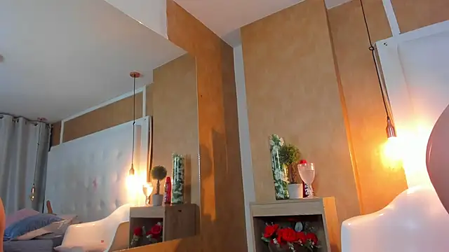 Snapshot of _evamilf_ chatting on February 7, 2026, 12:13 pm evamilf online show from February 7, 2026, 12:13 pm