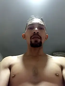 Emilio2034 online show from May 12, 2026, 3:07 pm